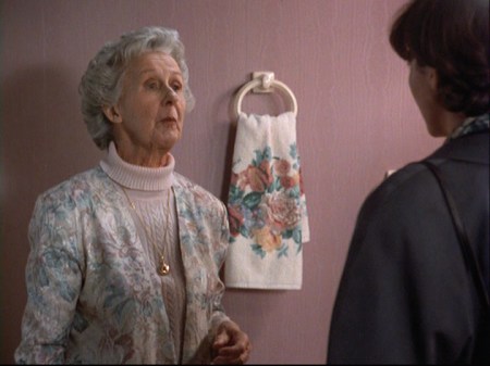 4-14-grammy-flowers2